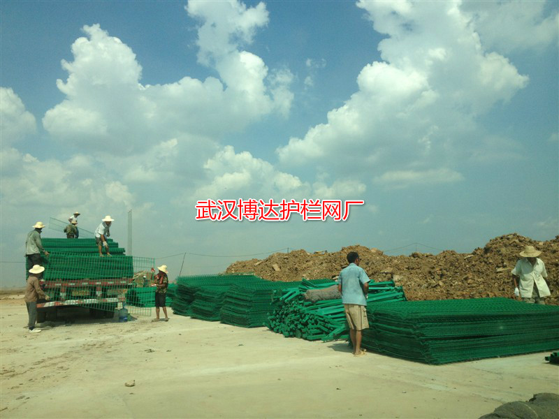 1531358077482897.jpg 1531358077482897.jpg